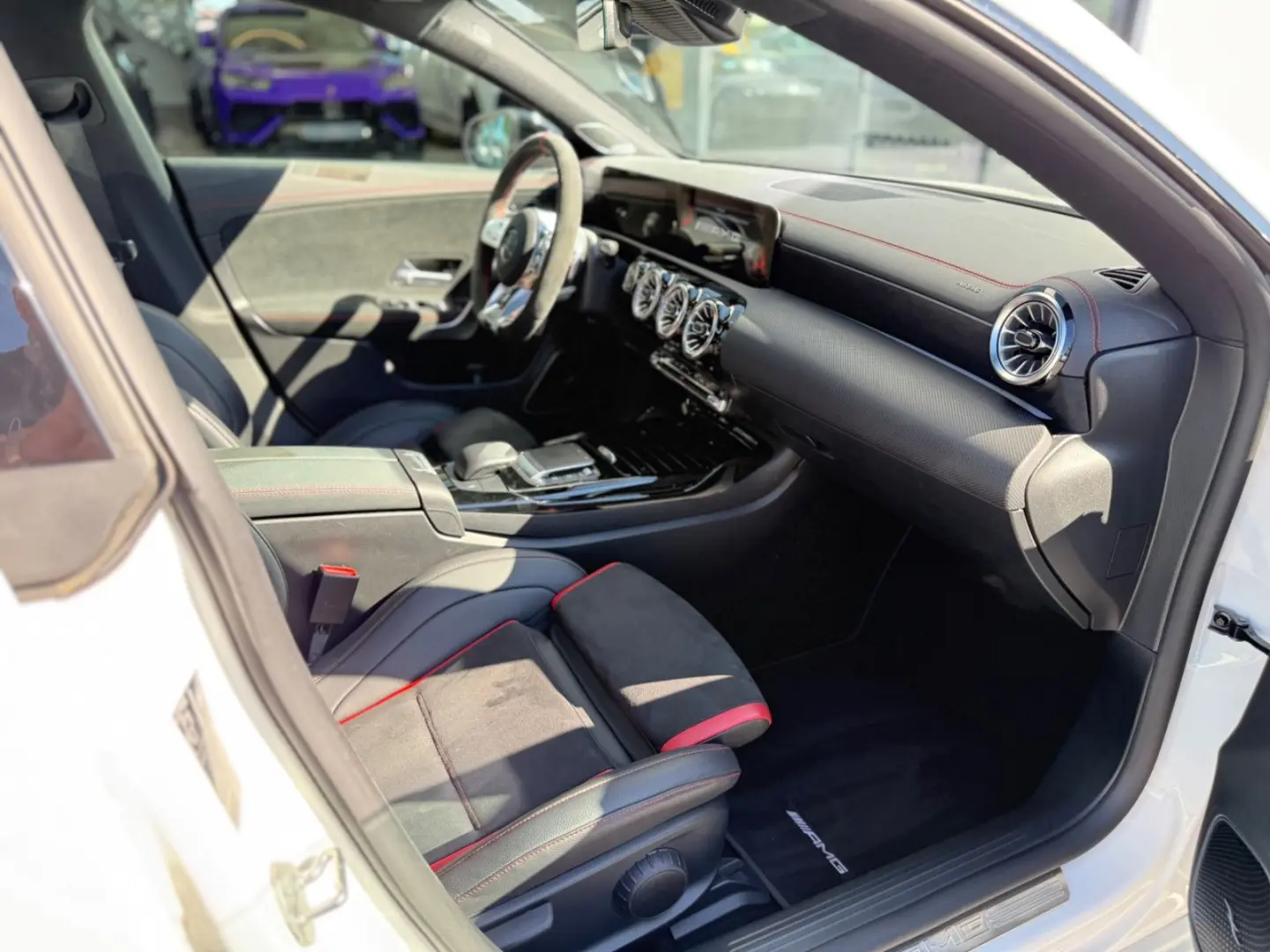 CLA 45 AMG 4Matic Leder Navi Pano  Schalensitze