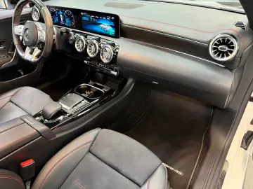 CLA 45 S AMG 4Matic AERO PANO KAMERA