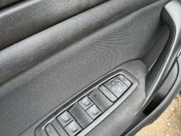 BMW Seria 3 318d Luxury Line