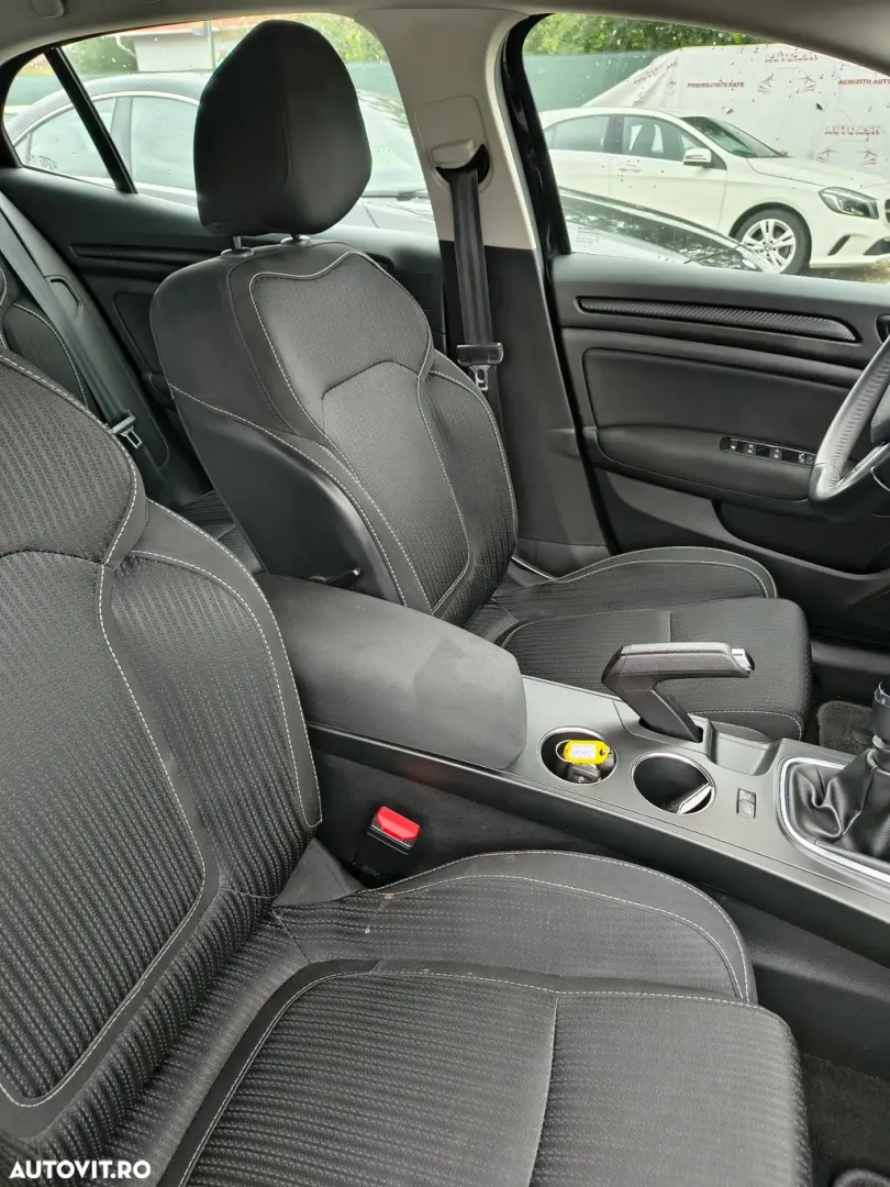 BMW Seria 3 318d Luxury Line