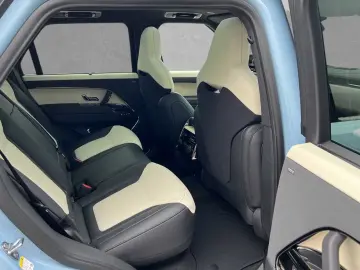 Land Rover Range Rover Sport P635 SV Edition