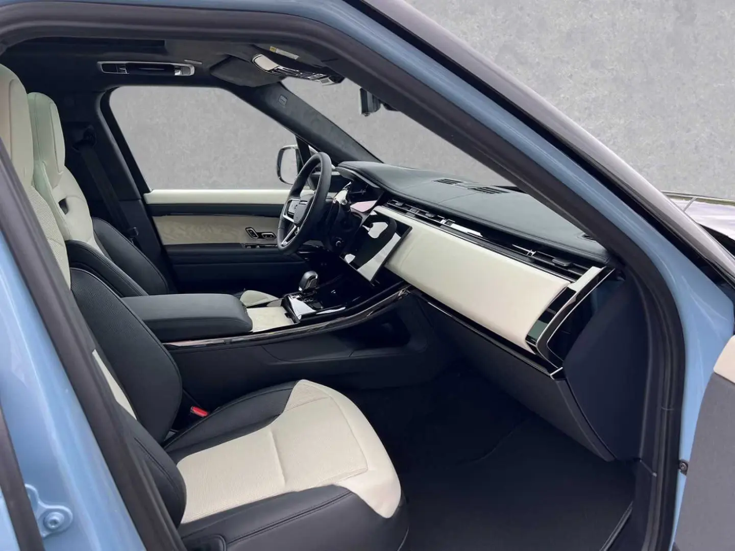 Land Rover Range Rover Sport P635 SV Edition