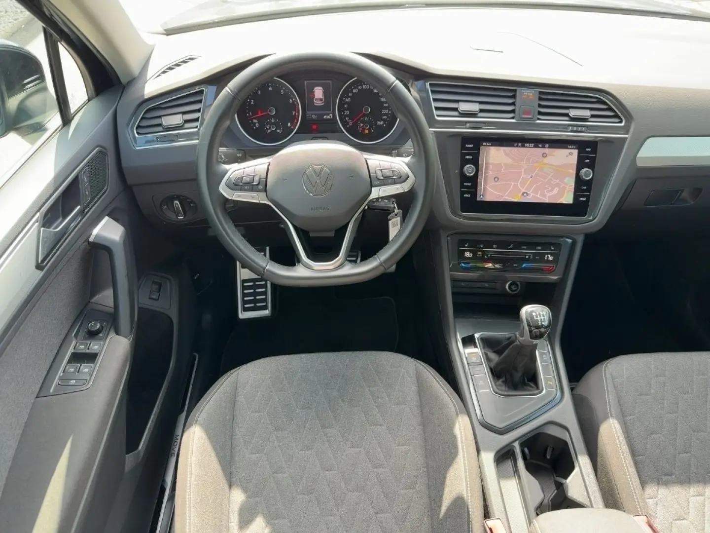 Tiguan 1.5 TSI Move LED Navi PDC SHZ TEMP