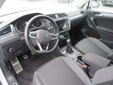 Tiguan Aktive 1.5 NAVI  LED