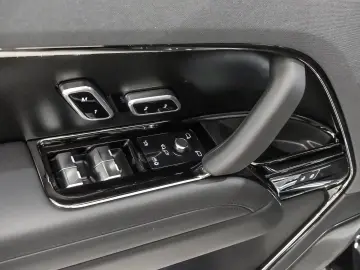 Land Rover Range Rover Sport SV Edition Two P635 4.4 V8 HUD