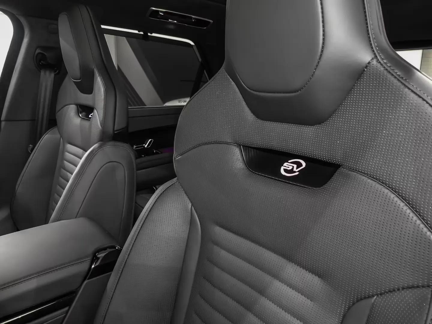 Land Rover Range Rover Sport SV Edition Two P635 4.4 V8 HUD