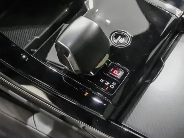 Land Rover Range Rover Sport SV Edition Two P635 4.4 V8 HUD