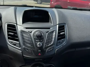 Ford Fiesta 2013 1.0L Benzină