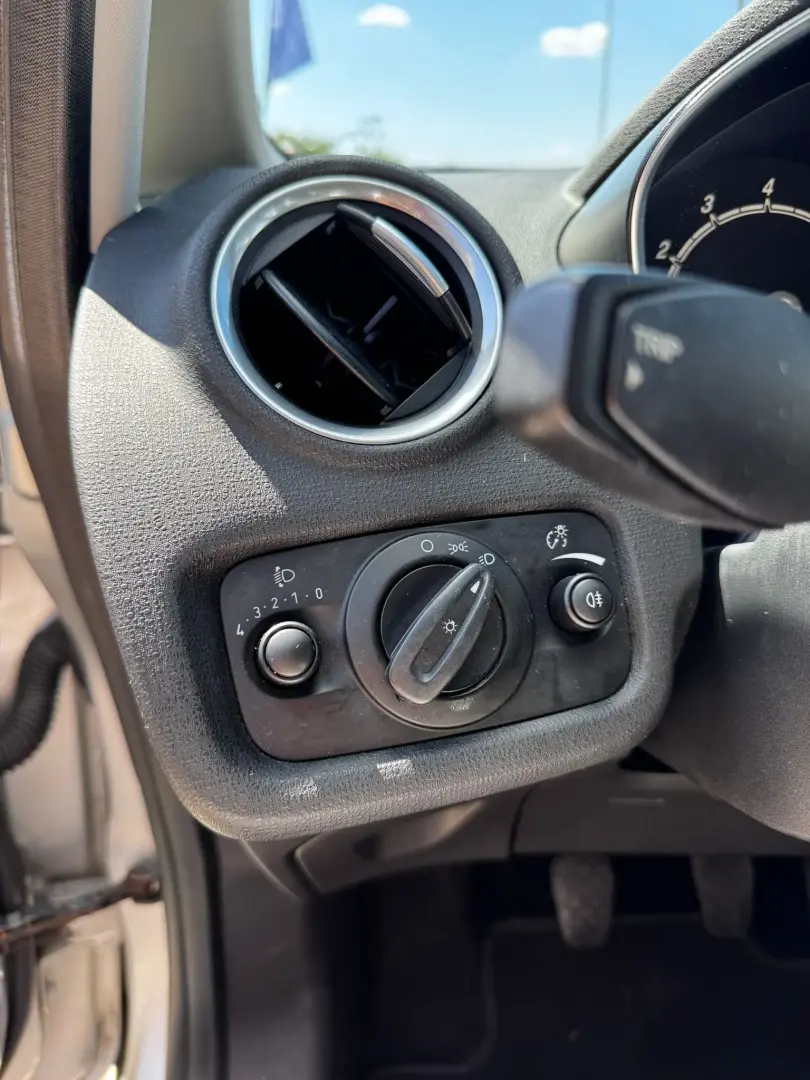 Ford Fiesta 2013 1.0L Benzină