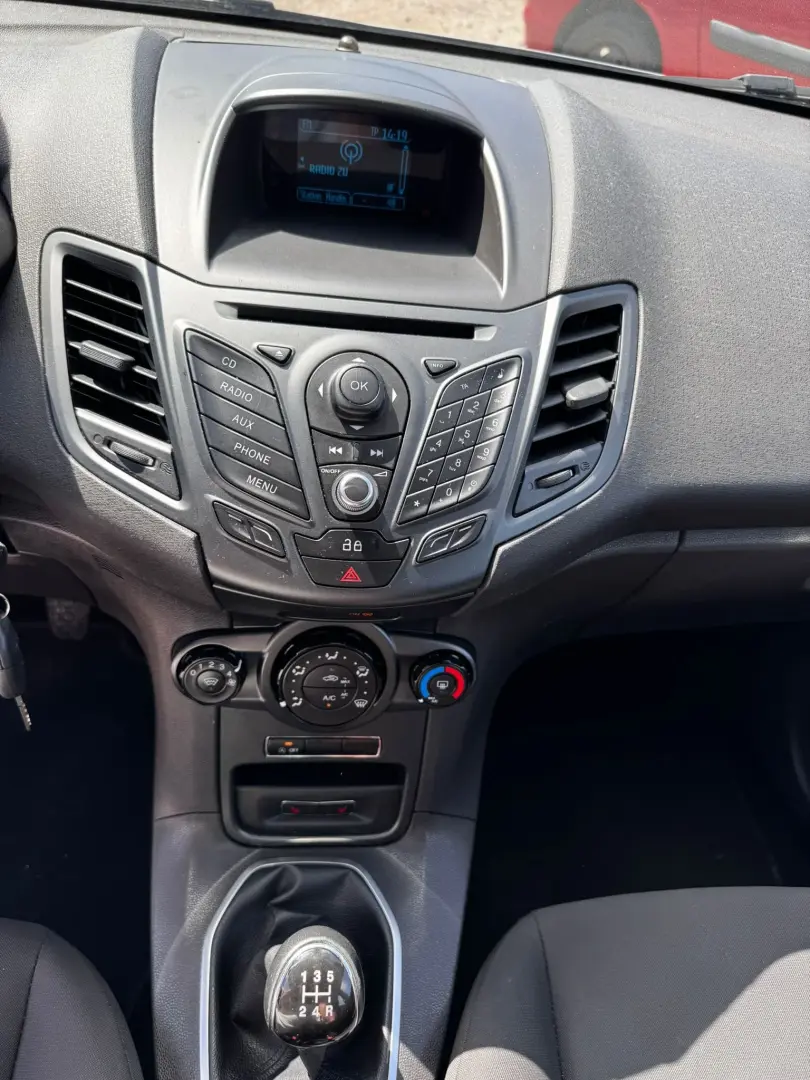 Ford Fiesta 2013 1.0L Benzină