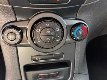 Ford Fiesta 2013 1.0L Benzină