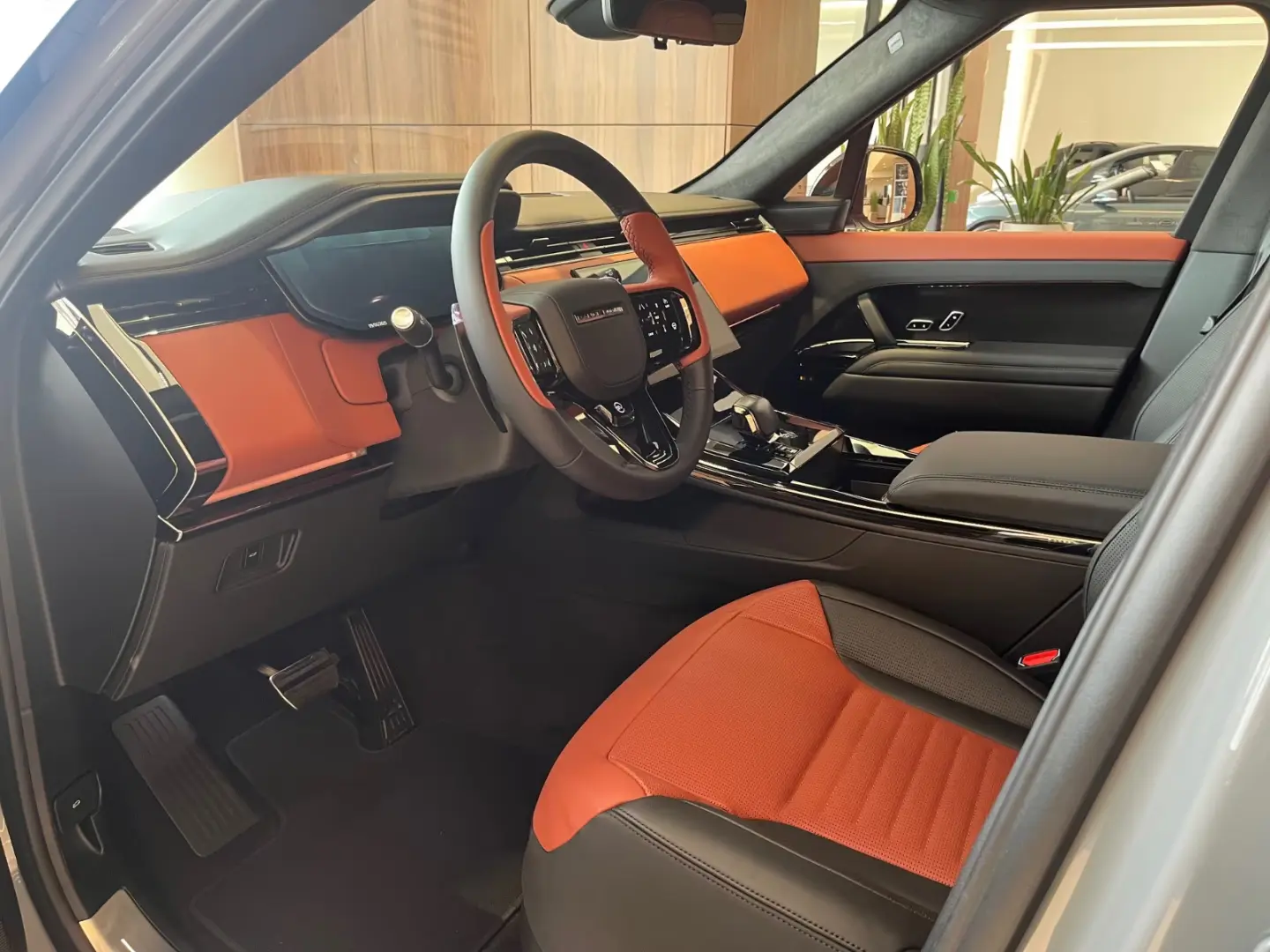 Land Rover Range Rover Sport SV Ediția a doua