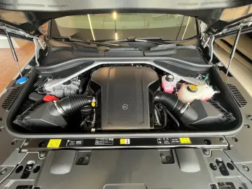 Land Rover Range Rover Sport SV Ediția a doua