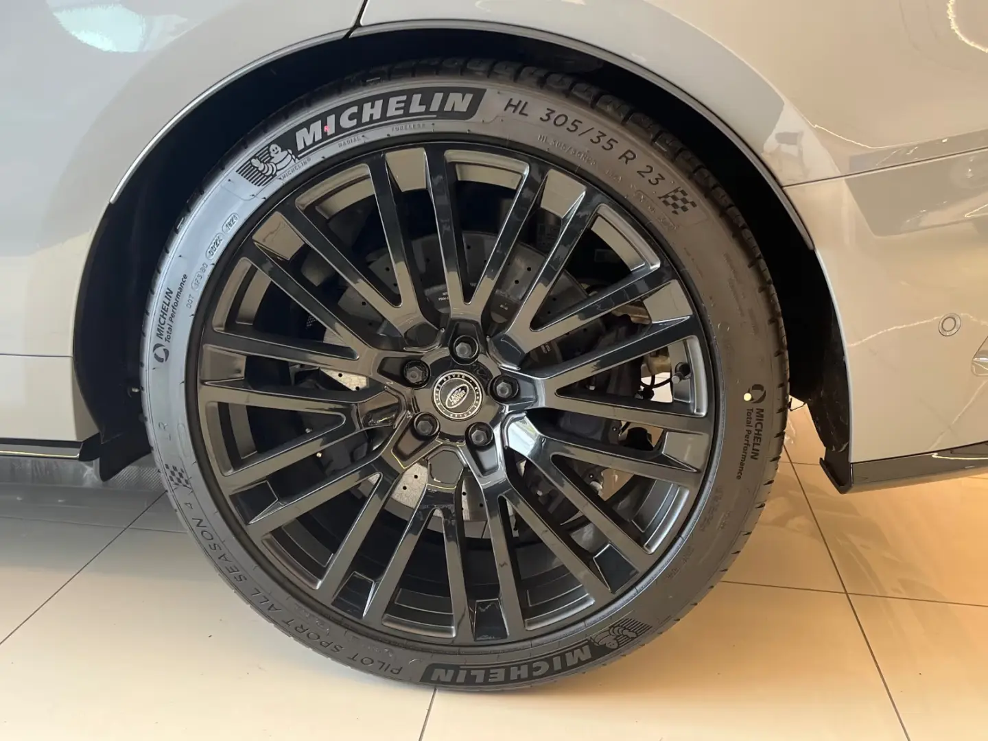 Land Rover Range Rover Sport SV Ediția a doua