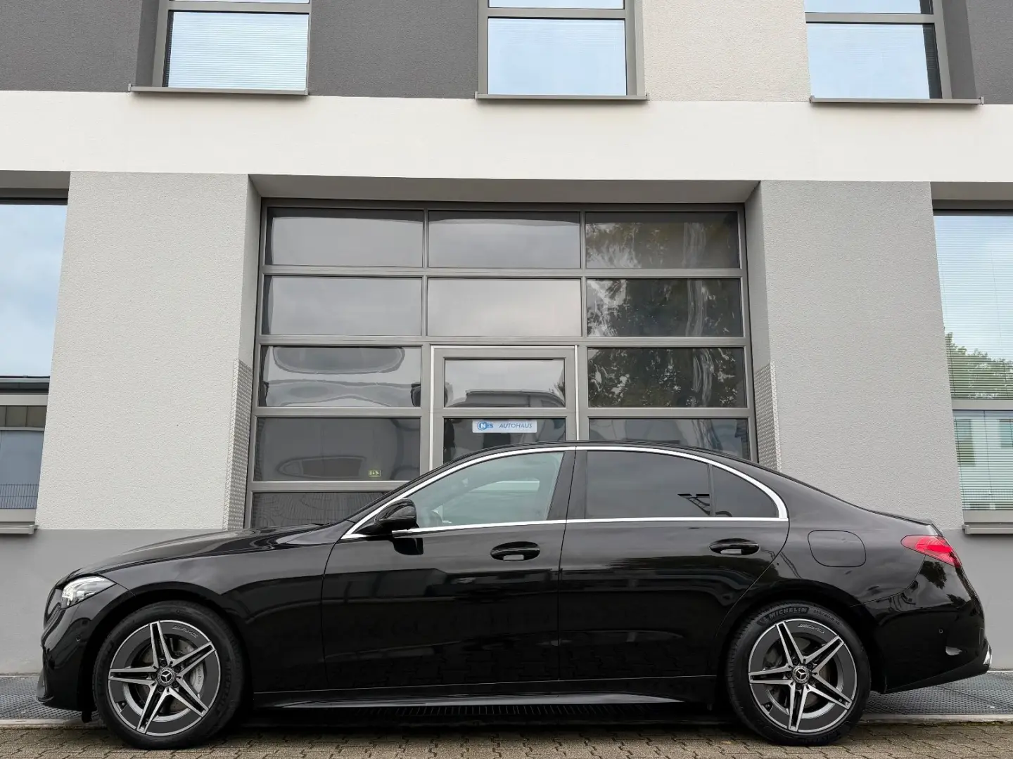 C 300e 9G 3x AMG SPORT LEDER KAMERA MBUX LED 18'