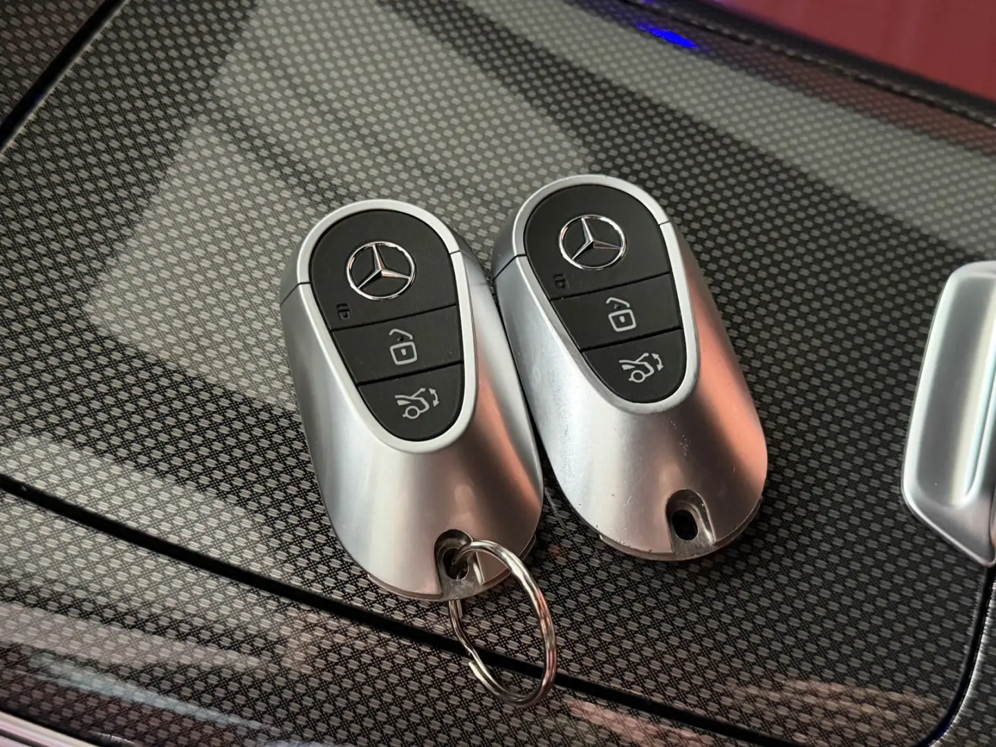 C 300e 9G 3x AMG SPORT LEDER KAMERA MBUX LED 18'