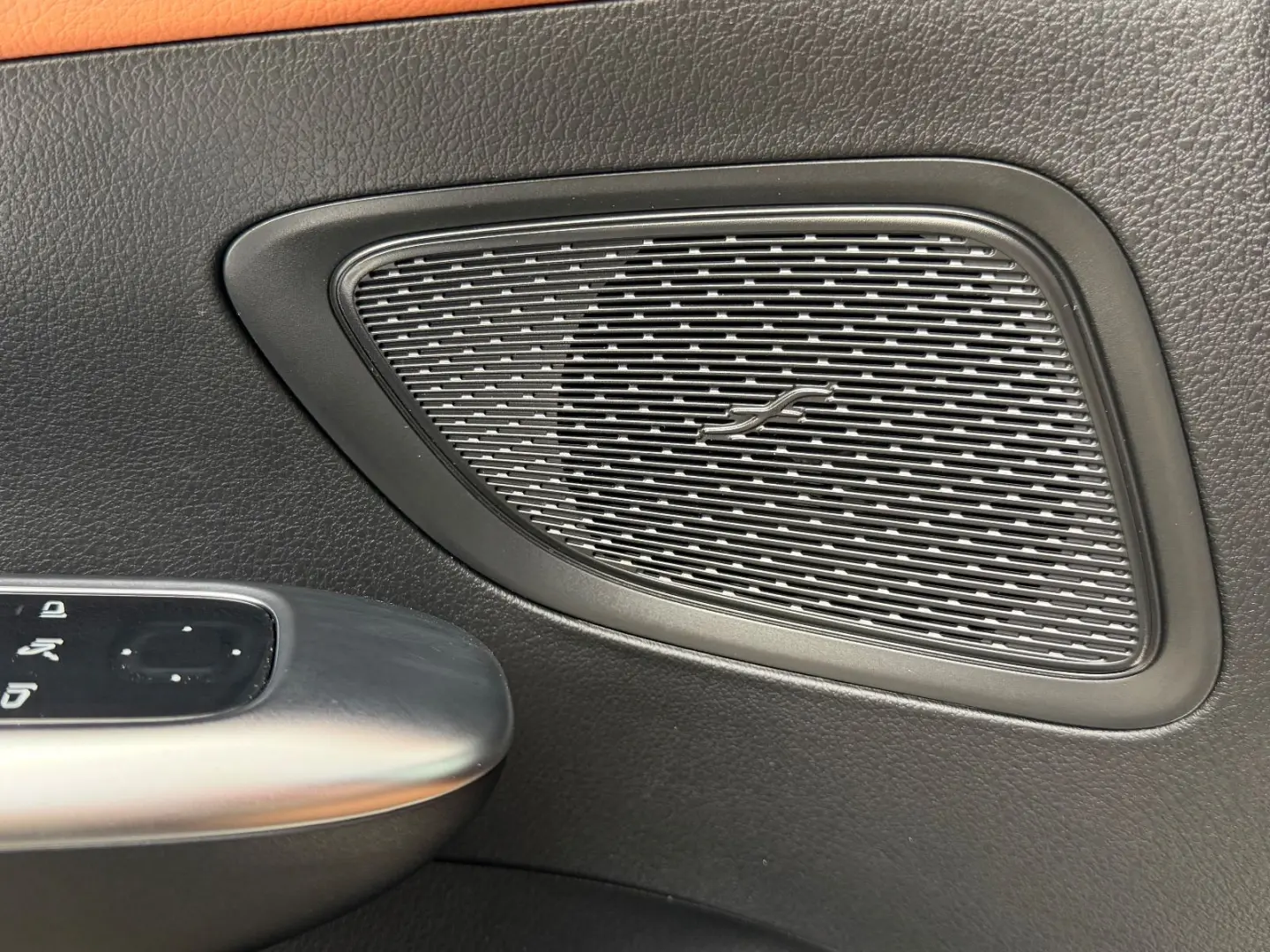 C 300e 9G 3x AMG SPORT LEDER KAMERA MBUX LED 18'