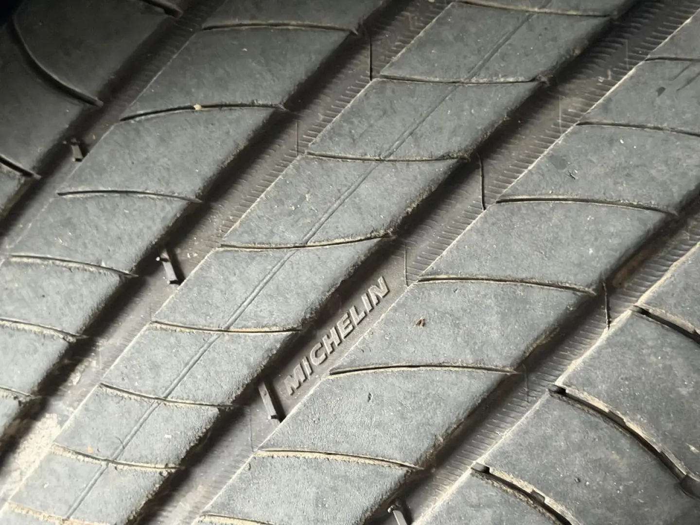 C 300e 9G 3x AMG SPORT LEDER KAMERA MBUX LED 18'