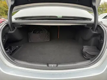 C 300 e AVANTGARDE NIGHT PANO KAMERA DISTRONIC