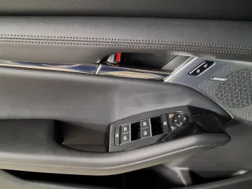 MAZDA 3 SKYACTIV X