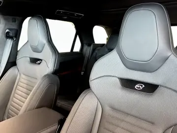 Land Rover Range Rover Sport SV EditionDouă