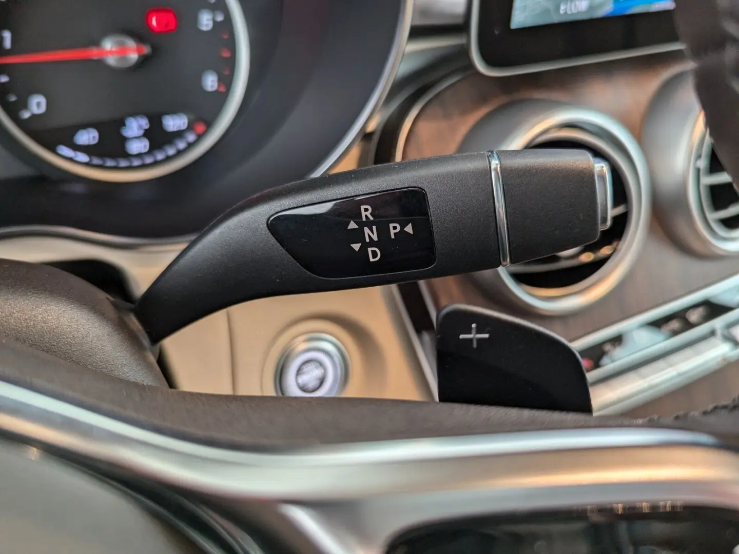 GLC 300d 4Matic Exclusive LED NAVI LEDER ACC SHZ