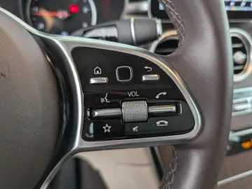 GLC 300d 4Matic Exclusive LED NAVI LEDER ACC SHZ