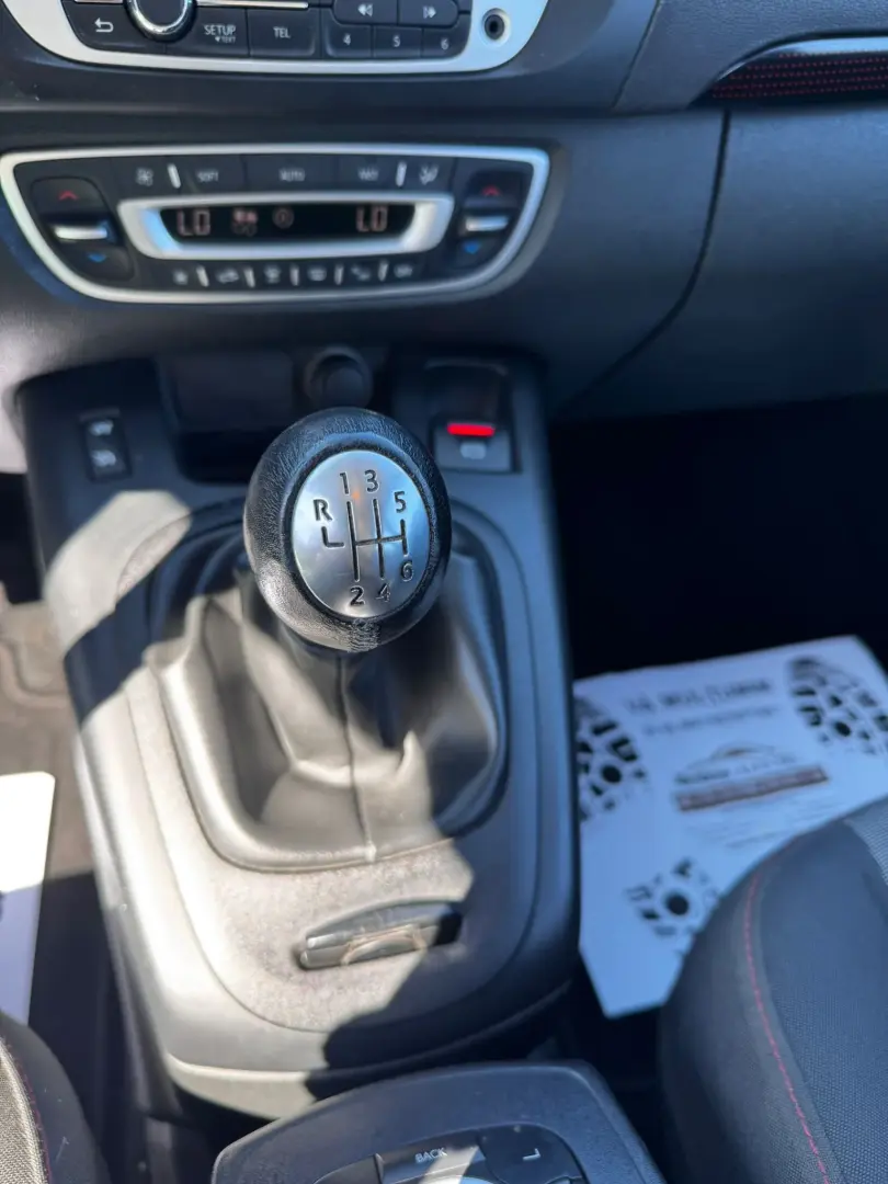 Renault Scenic 2012 1.5L Diesel