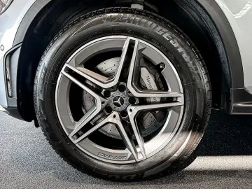 GLC 300 de 4M AMG LED AHK MBUX DISTRONIC HEADUP