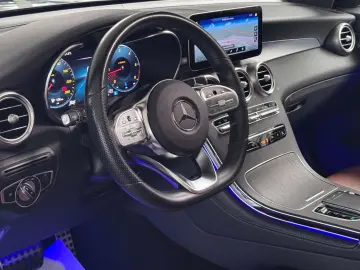 GLC 300 GLC 300d 4Matic AMG-Line 1.Hand Pano AHK