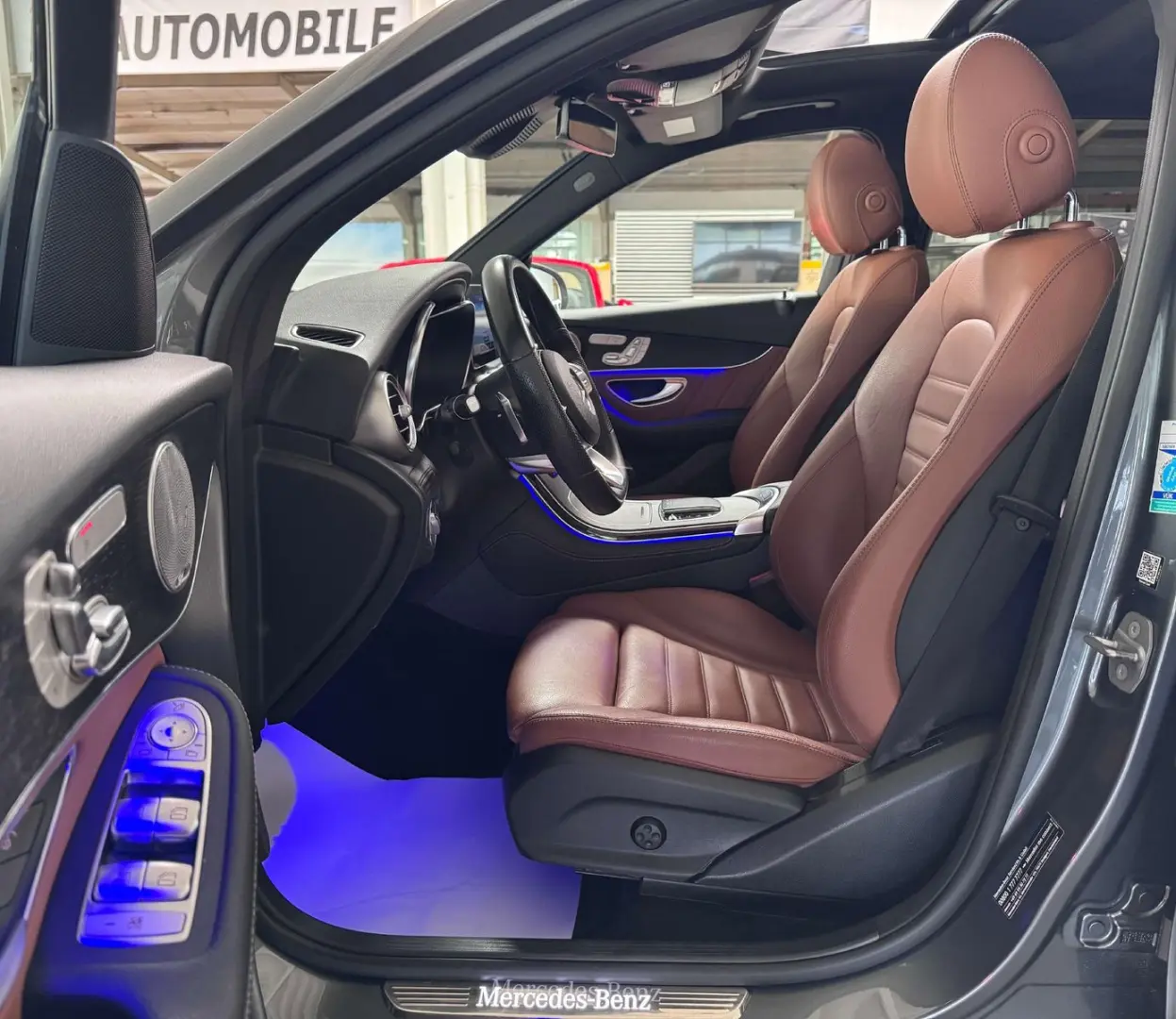 GLC 300 GLC 300d 4Matic AMG-Line 1.Hand Pano AHK