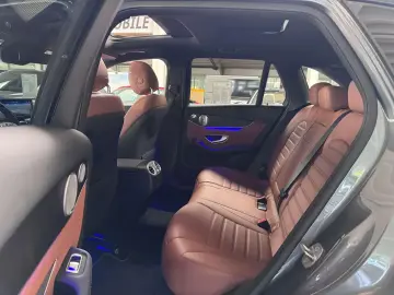 GLC 300 GLC 300d 4Matic AMG-Line 1.Hand Pano AHK