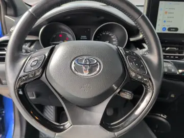 C-HR Hybrid Team D 1.8 Navi LED Apple CarPlay An