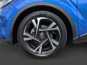 C-HR Hybrid Team D 1.8 Navi LED Apple CarPlay An