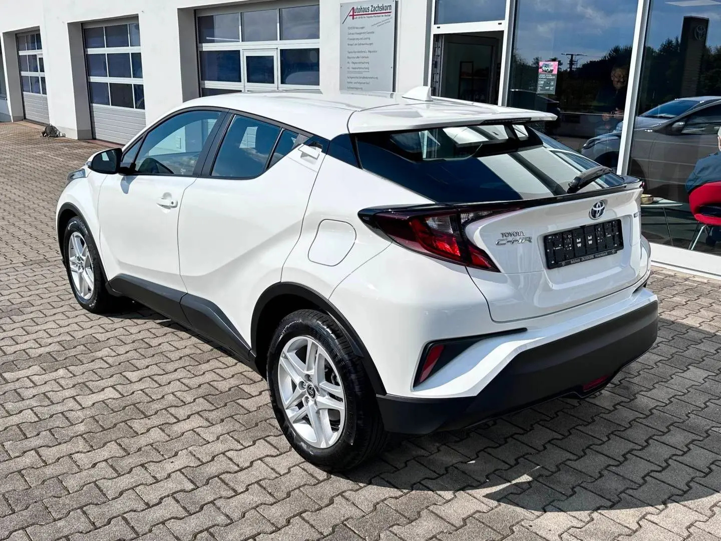 C-HR - 1 8 l Hybrid 4x2 Flow