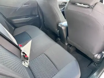 C-HR - 1 8 l Hybrid 4x2 Flow