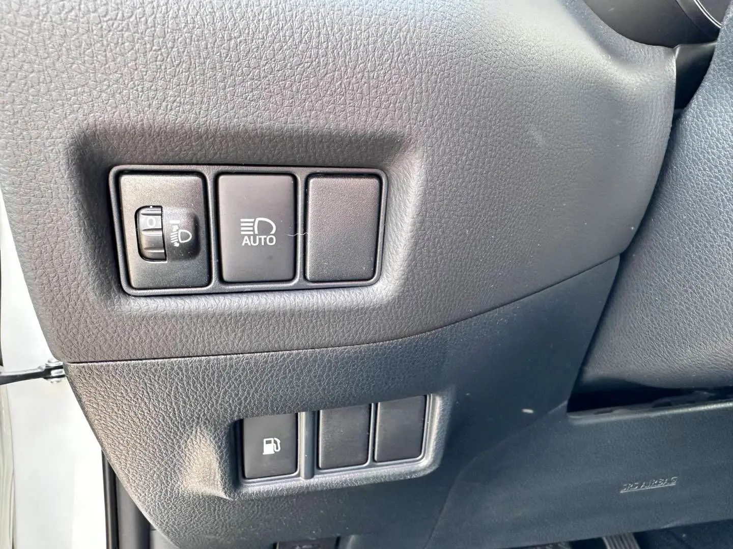 C-HR - 1 8 l Hybrid 4x2 Flow