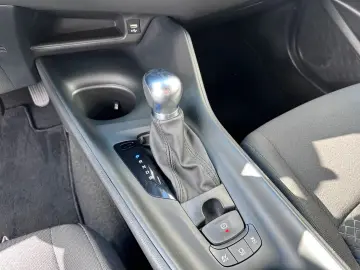 C-HR - 1 8 l Hybrid 4x2 Flow