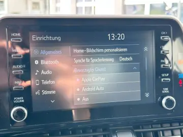 C-HR - 1 8 l Hybrid 4x2 Flow