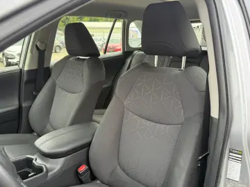 RAV 4 2.0 16V 4x2 Automatik dig. Tacho Cam DAB