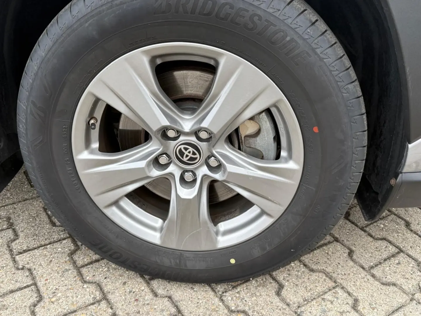 RAV 4 2.0 16V 4x2 Automatik dig. Tacho Cam DAB