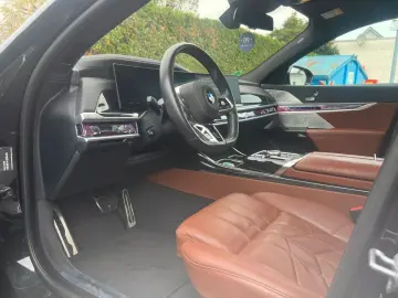 740 Baureihe 7 Lim 740 d xDrive M Sport B&W