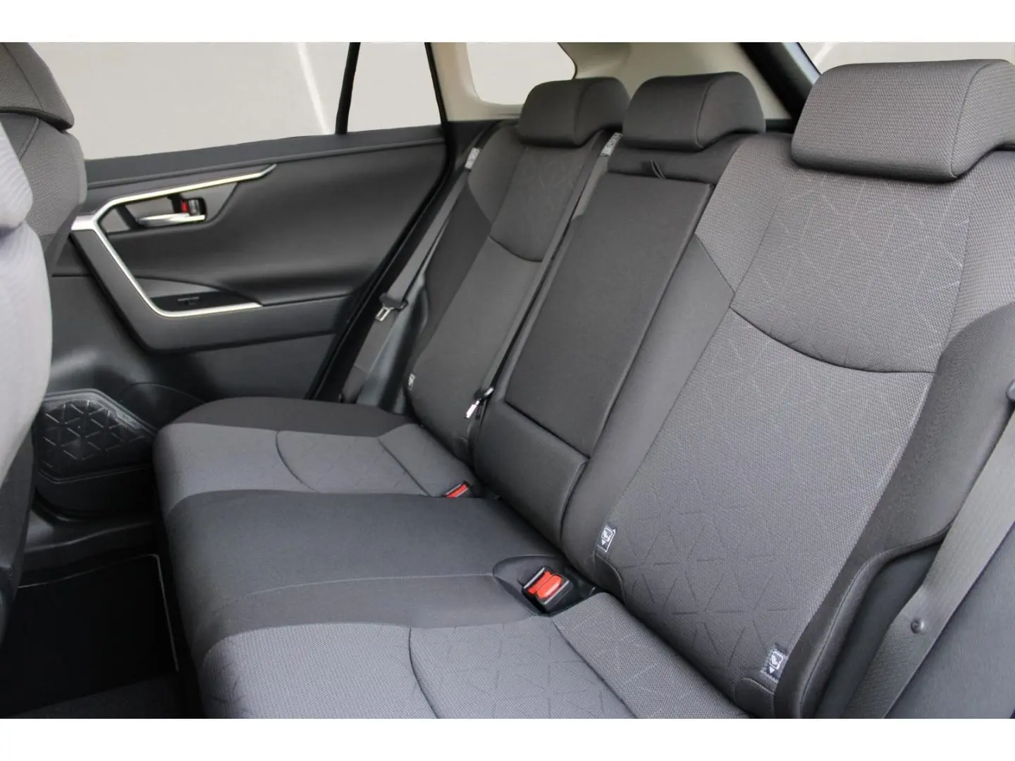 RAV 4 Hybrid 4x2 Team Deutschland TEC-P ACAA !!