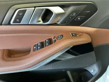 X5xDrive45e M Sport Laser ACC Navi HUD Kamera