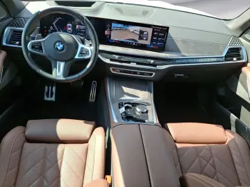 X5 xDrive30d M SPORT Iconic Glow AHK Parking Ass