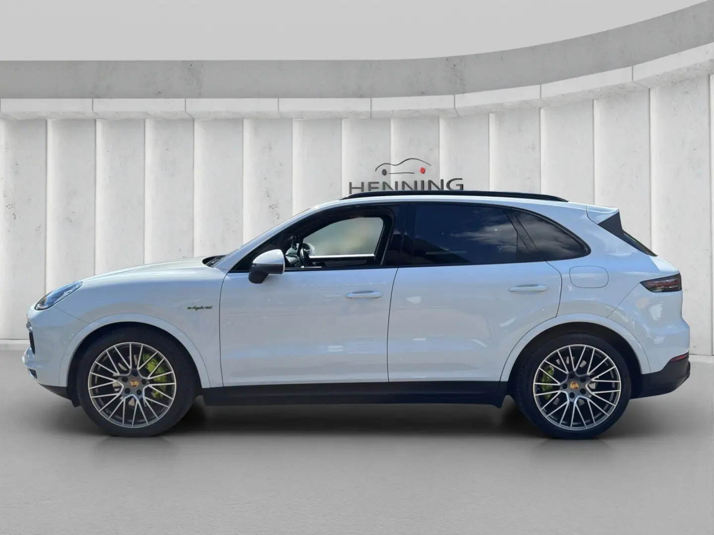 Cayenne E-Hybrid Platinum BOSE PANO Approved 21