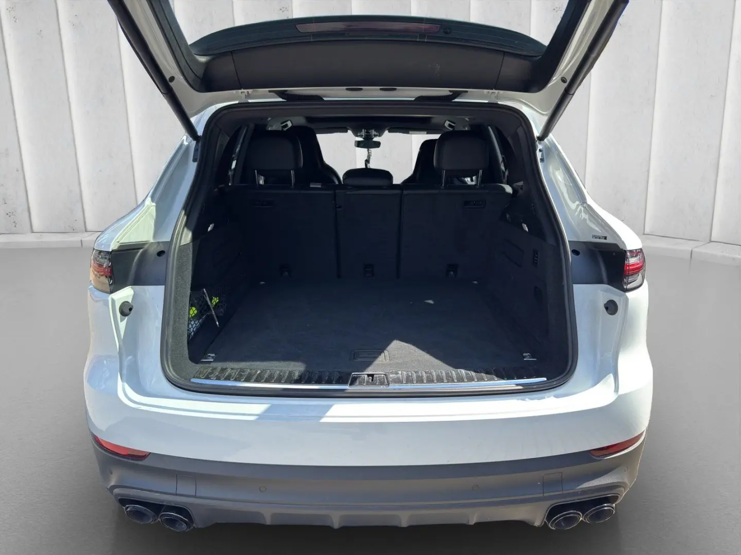 Cayenne E-Hybrid Platinum BOSE PANO Approved 21