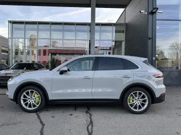 Cayenne III E-Hybrid Aut.   PANO   AHK   SZL