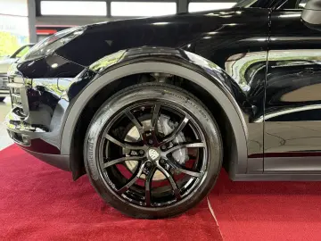 Cayenne  BOSE LENKRADHEIZUNG AMBIENTE