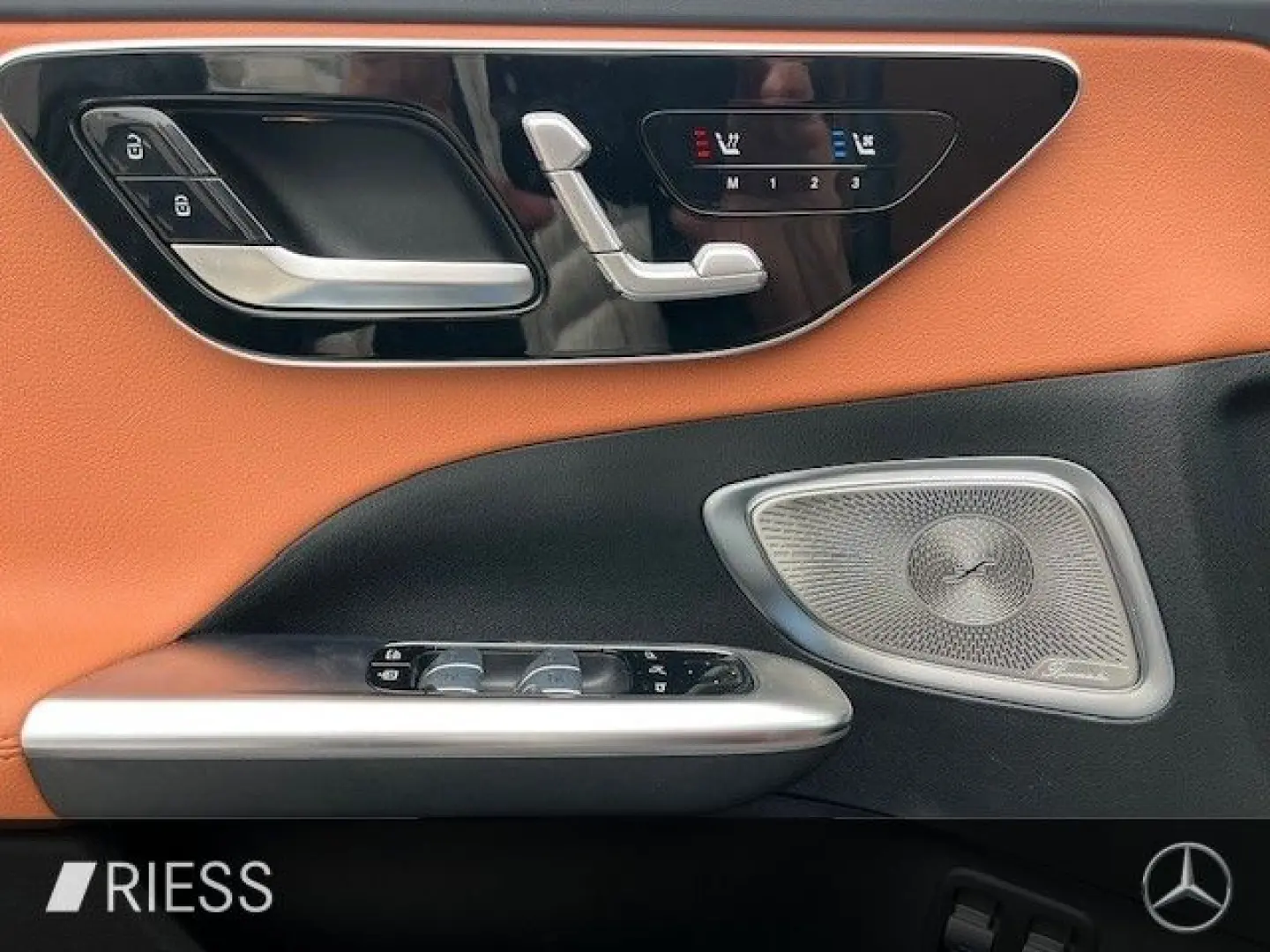 C 300 e 4M AMG Sport Navi LED Pano Burmes 360